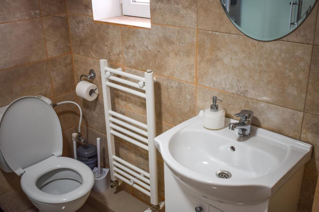 B House Rooms Iasi Eksteriør billede