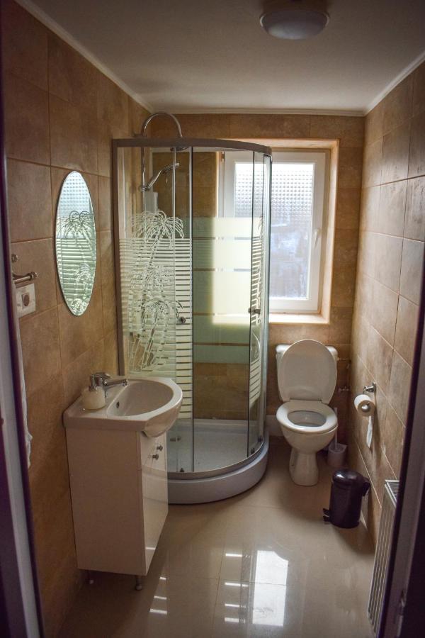 B House Rooms Iasi Eksteriør billede