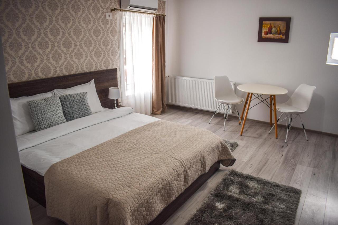 B House Rooms Iasi Eksteriør billede