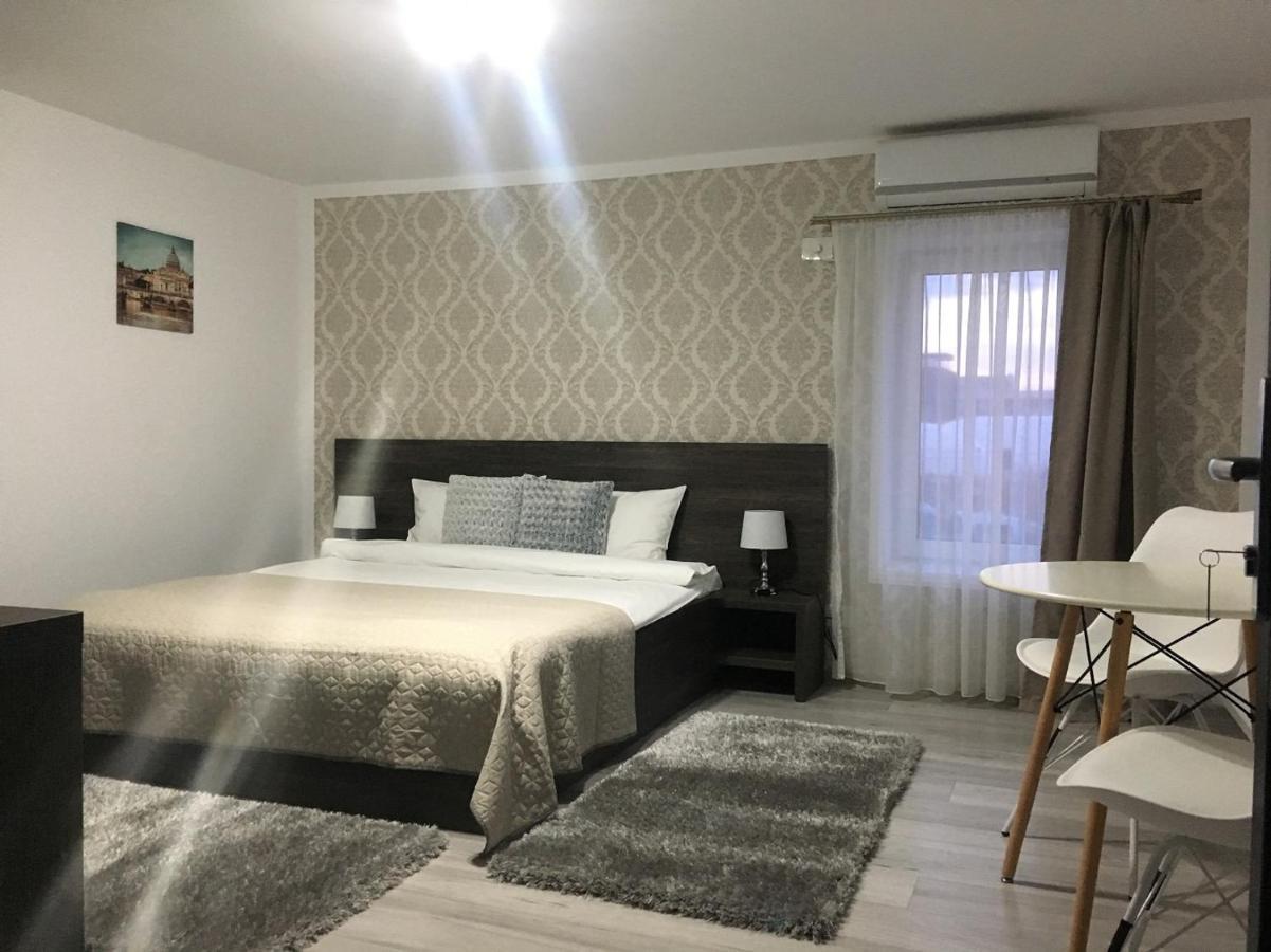 B House Rooms Iasi Eksteriør billede